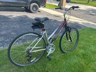 TREK 7100 Multitrack HYBRID BIKE