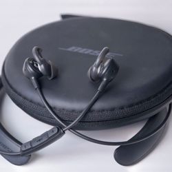 Bose QC30 Headphones 