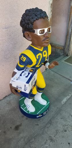 Hall of famer Eric Dickerson bobble head 4ft.