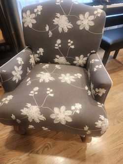 Accent chair