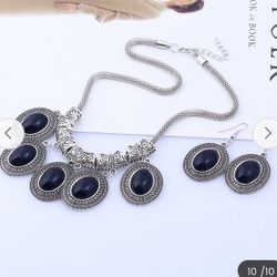 Oval Retro Turquoise Jewelry Set Necklace And Earrings