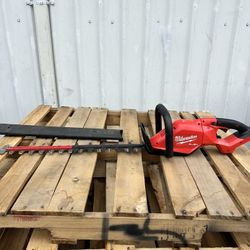 Milwaukee TOOL ONLY  M18 FUEL 18-Volt 24 in. Brushless Cordless Battery Powered Hedge Trimmer USED $175