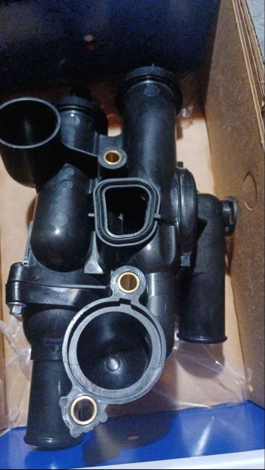 Dual Thermostat Housing For 2007-2017 Jeep Compass