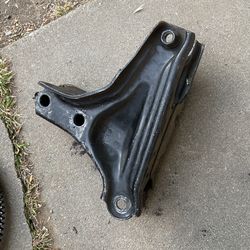 B Series T Bracket