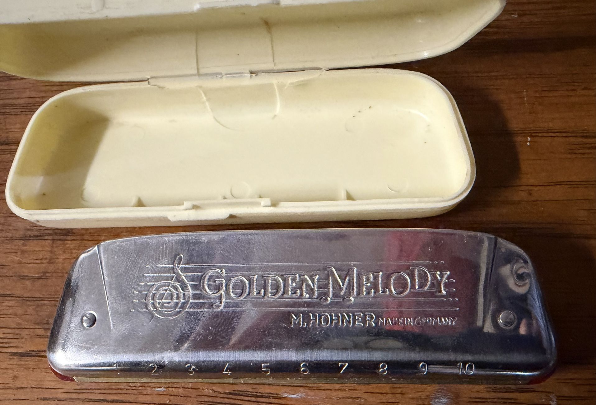 M. HOHNER Melody Harmonica No. 542