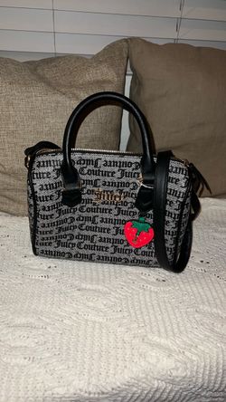 Juicy strawberry 🍓 purse like New