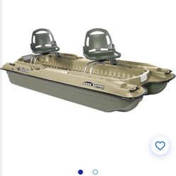 Pelican Bass Raider 10E Fishing Boat (used)
