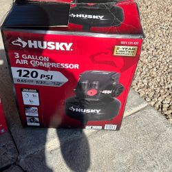 Husky 3 Gallon Air Compresor 