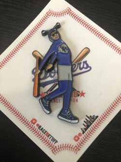 Dodgers collectible pin
