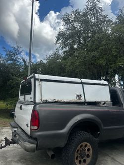 A.R.E. commercial camper shell 6.5 feet