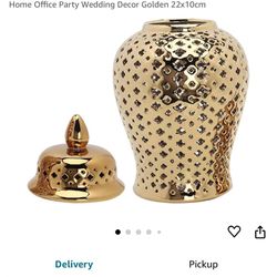 HOMSFOU Ceramic Ginger Jar with Lid Carved Lattice Decorative Temple Jar Modern Ceramic Hollow Out Ginger Jar Flower Vase for Home Office Party Weddin