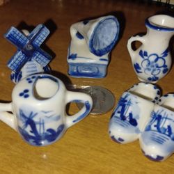 5x Mini Delft Blue Porcelain Enesco Figurines 