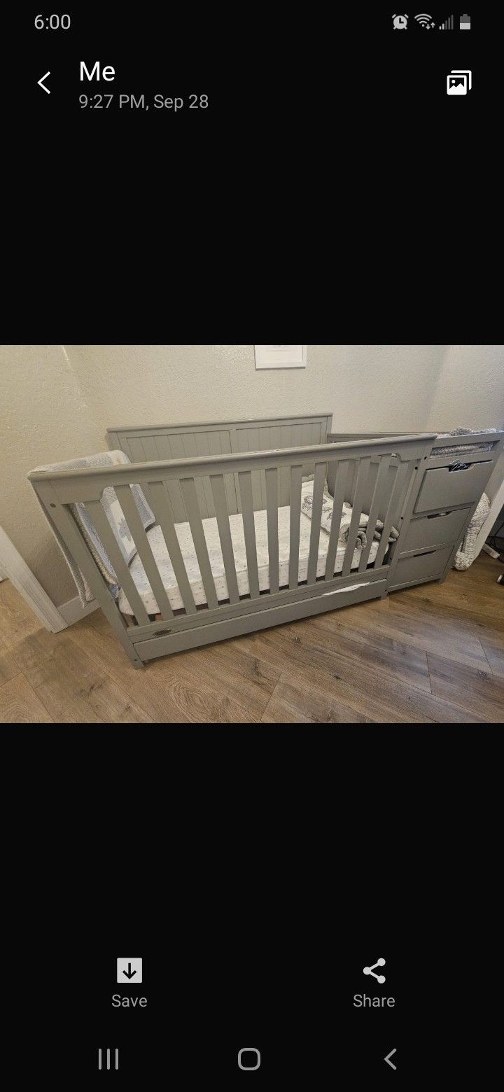 Convertible Crib w/mattress