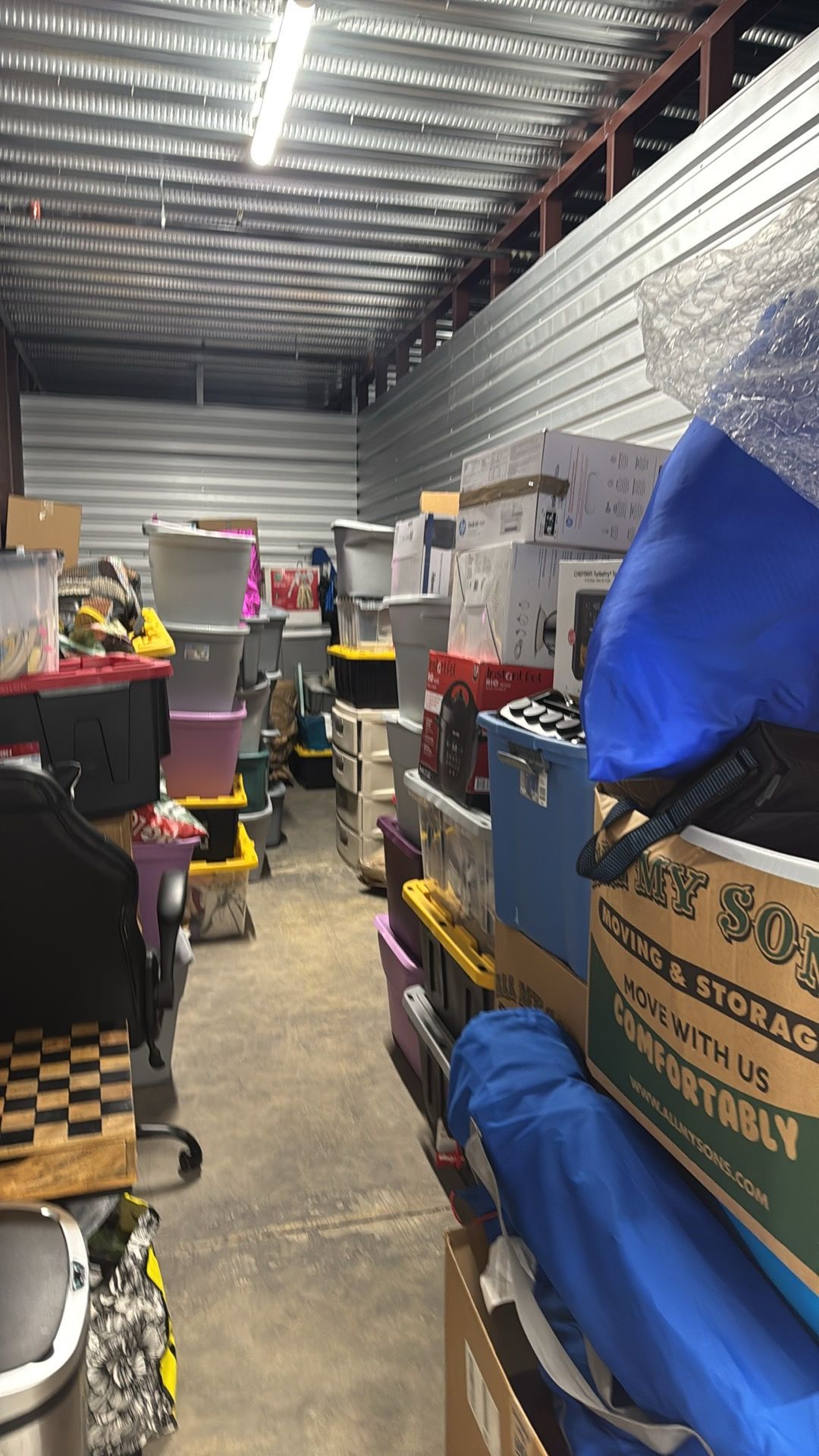 $2800 pick up & move items yourself-Storage Unit on O’Neal Ln in BR