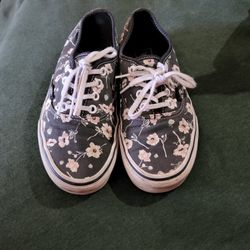 Womans Size 7.5 Vans