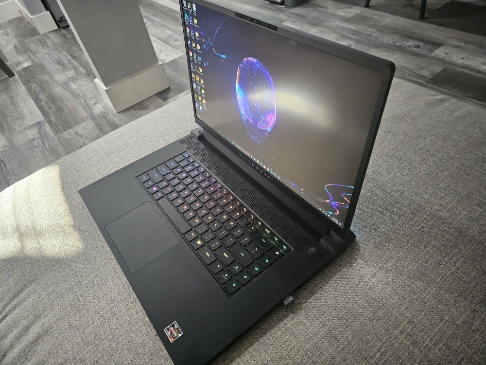 Alienware M17 R5 AMD 360hz Gaming Laptop Bundle for Sale in Whitehall ...
