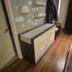 Beautiful 6 drawers dresser long - look my other listing for the 3 drawer version