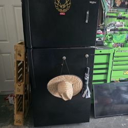 Black Whirlpool Full Size Refrigerator 