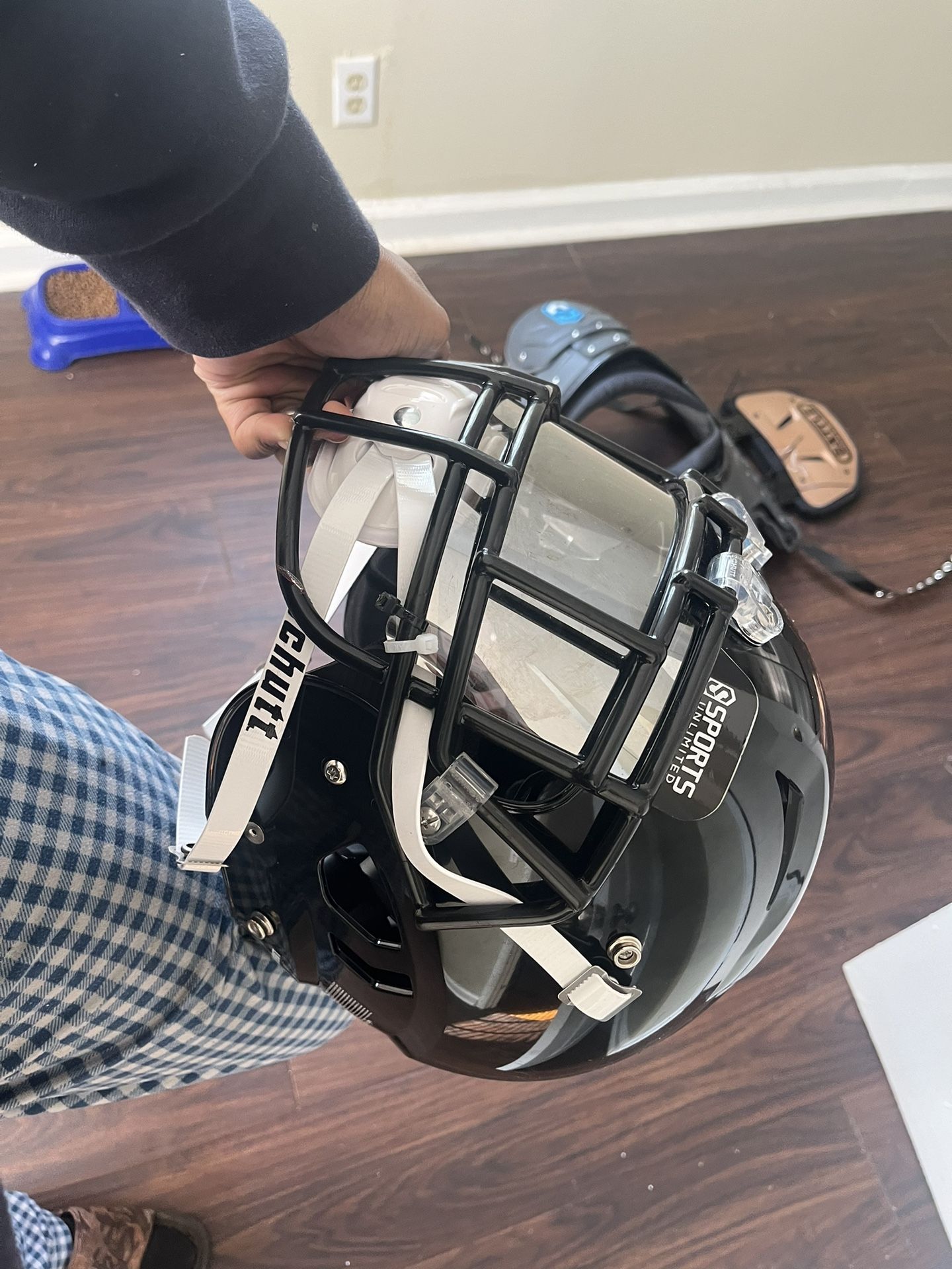 Schutt Large Adult Helmet