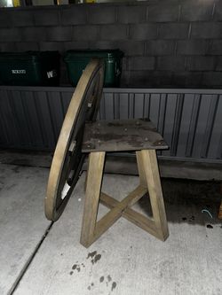 Round Dining Table