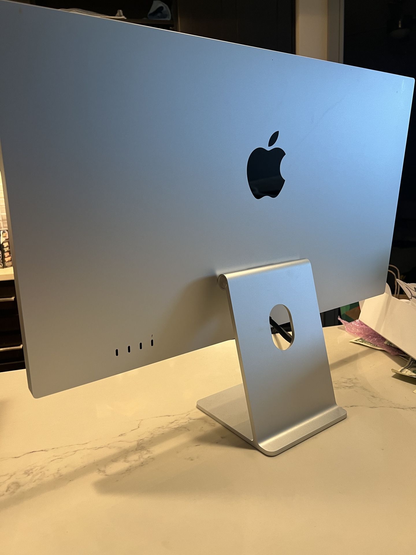 美品 Apple Studio Display Nano-texture Refurbished Apple Studio Display, Nano-texture glass, Tilt and