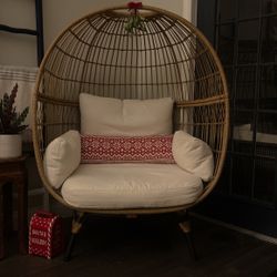 Wicker Egg Chair 