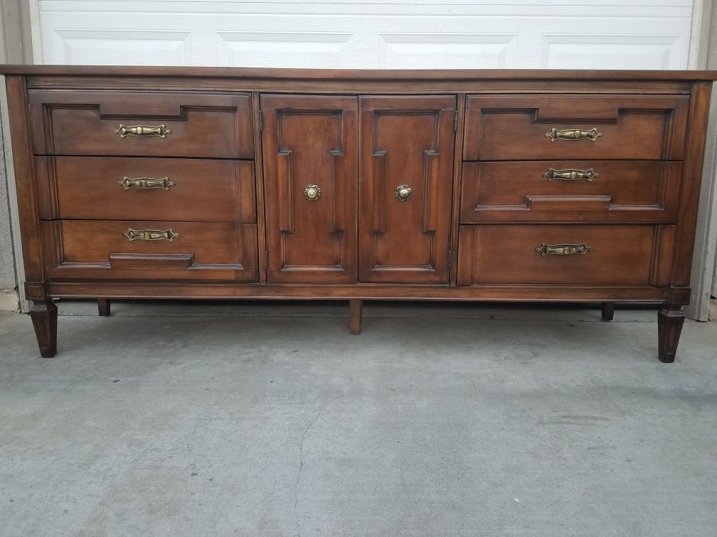 Long dresser or server