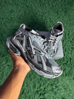 Grey Runners
