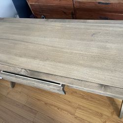 World market campaign desk