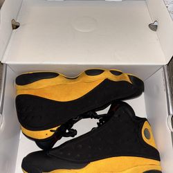 Air Jordan 13 class of 2002