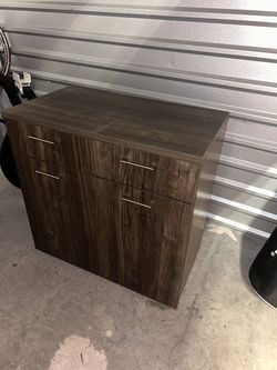 Like-New JSI Vision Buffet Credenza / Executive Office Storage Cabinet