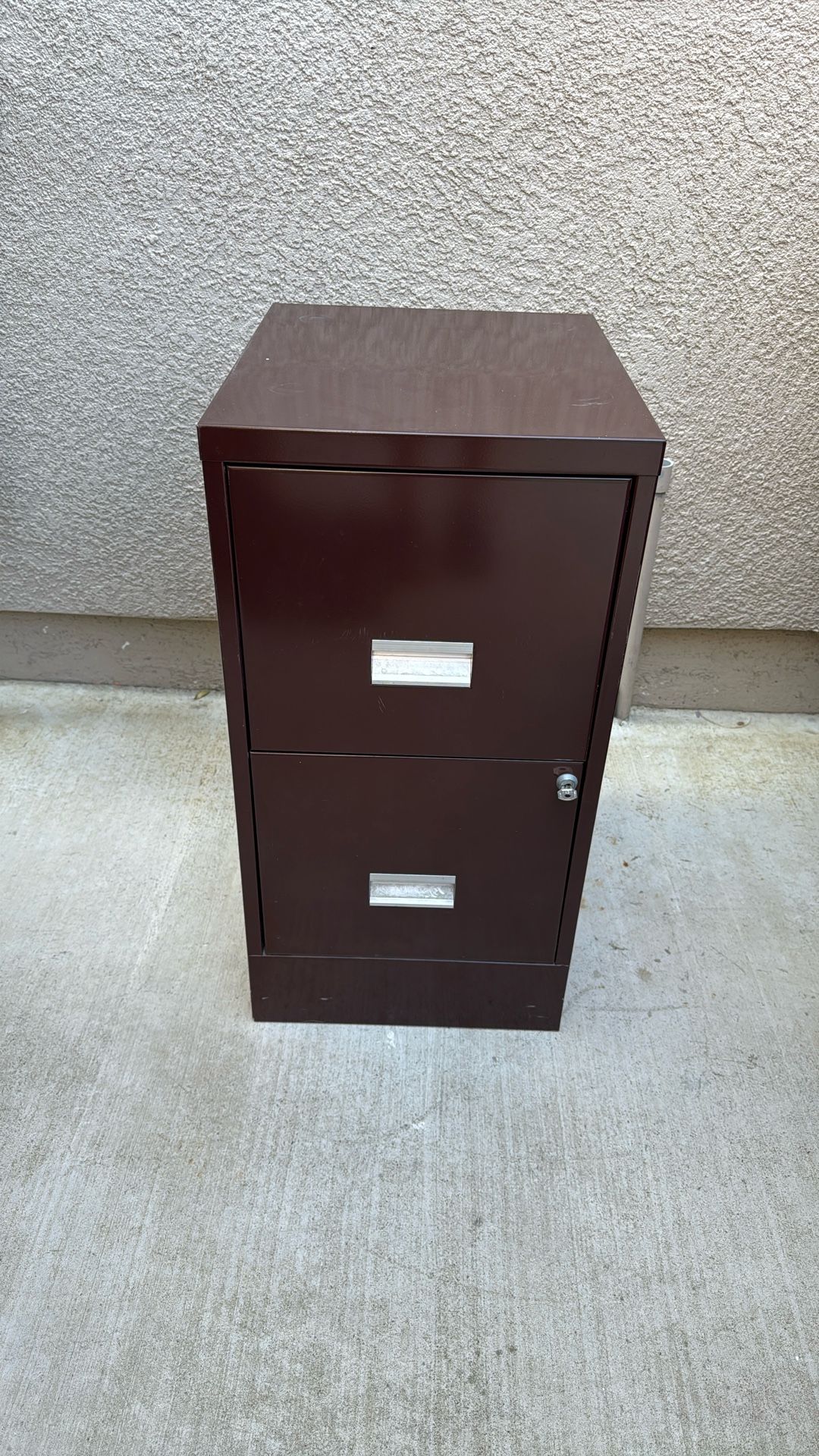 Locking Metal File Cabinet