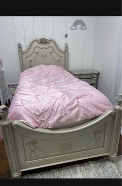 Disney Princess Room Full Bed for sale