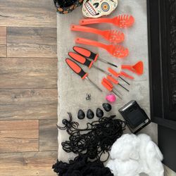 Halloween Decor