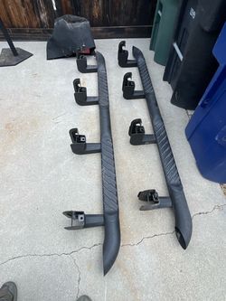 Truck steps