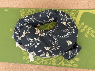 My Breast Friend Nursing Pillow with Side Pocket, Cover is washed and clean, ready to use, no stains