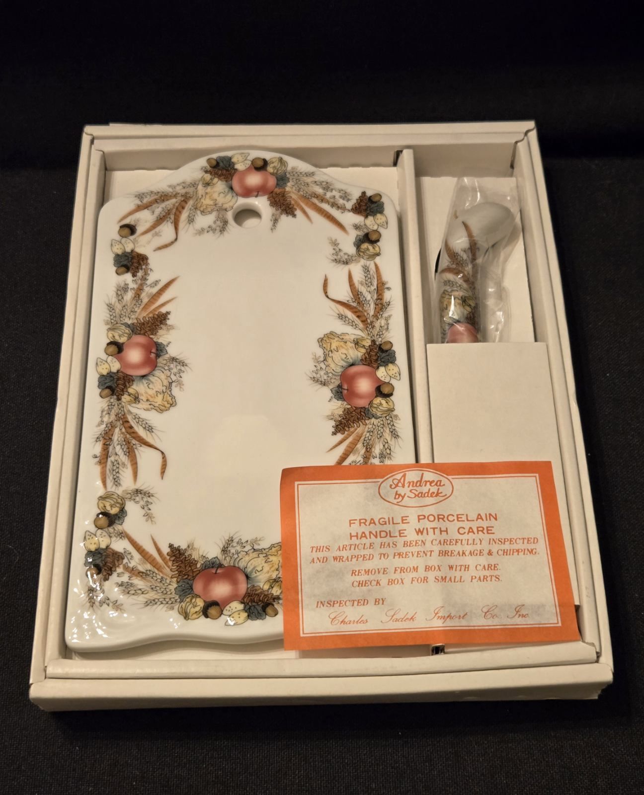 Andrea Porcelain Cheese Tray And Knife