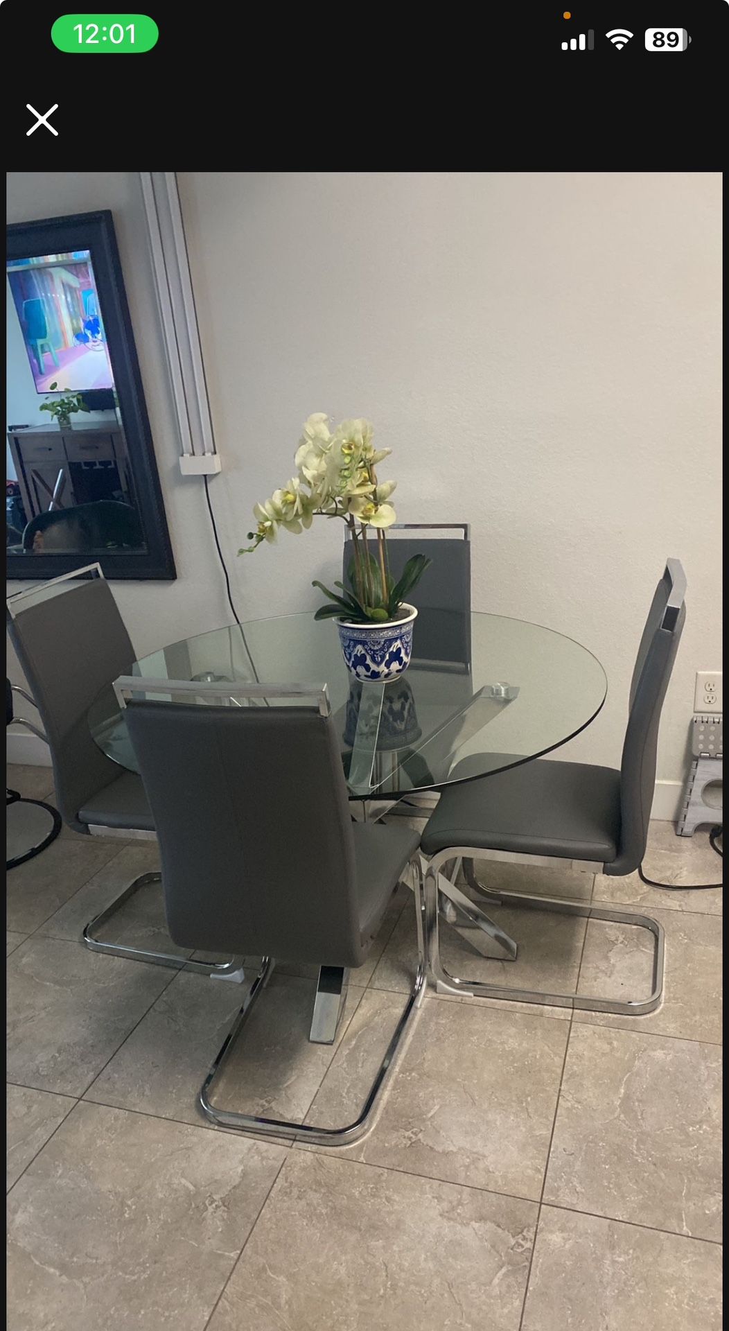 Dinning Table 