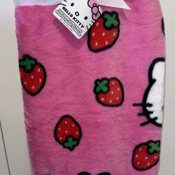 Hello Kitty Strawberry Faux Fur Blanket 🍓 