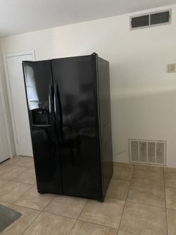 Frigidaire Refrigerator