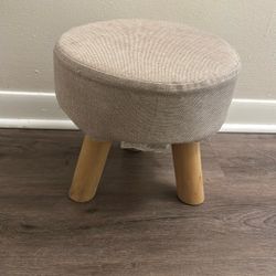 Small Chair 