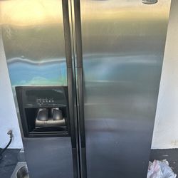 French door stainless steel  refrigerator 34x68 Stainless 