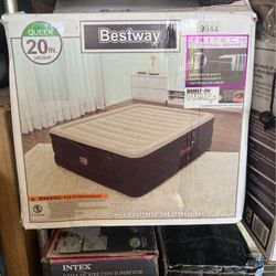 Best Buy -20” Queen Air Mattress 