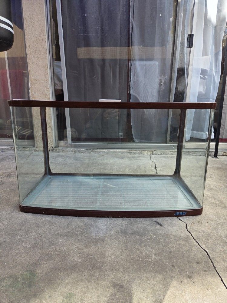 Acuario 3ft X19 X 21
