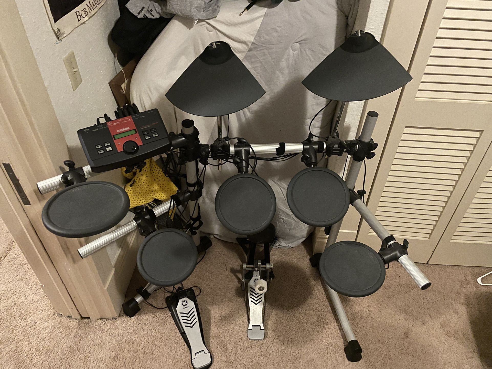 Electric Yamaha Drum Kit DTXplorer