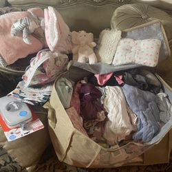 Baby clothes / Blankets For Sale