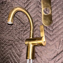 MOEN FAUCET 
