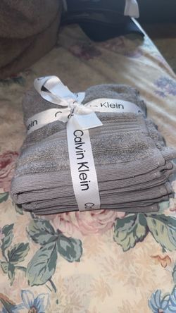 Calvin klein 4 piece wash set