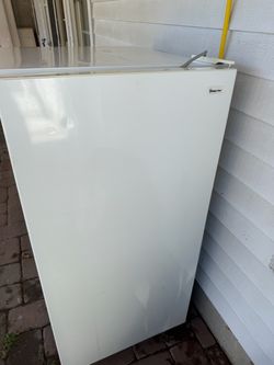 8.8cu ft freezer