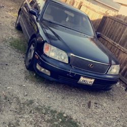 1998 Lexus LS 400